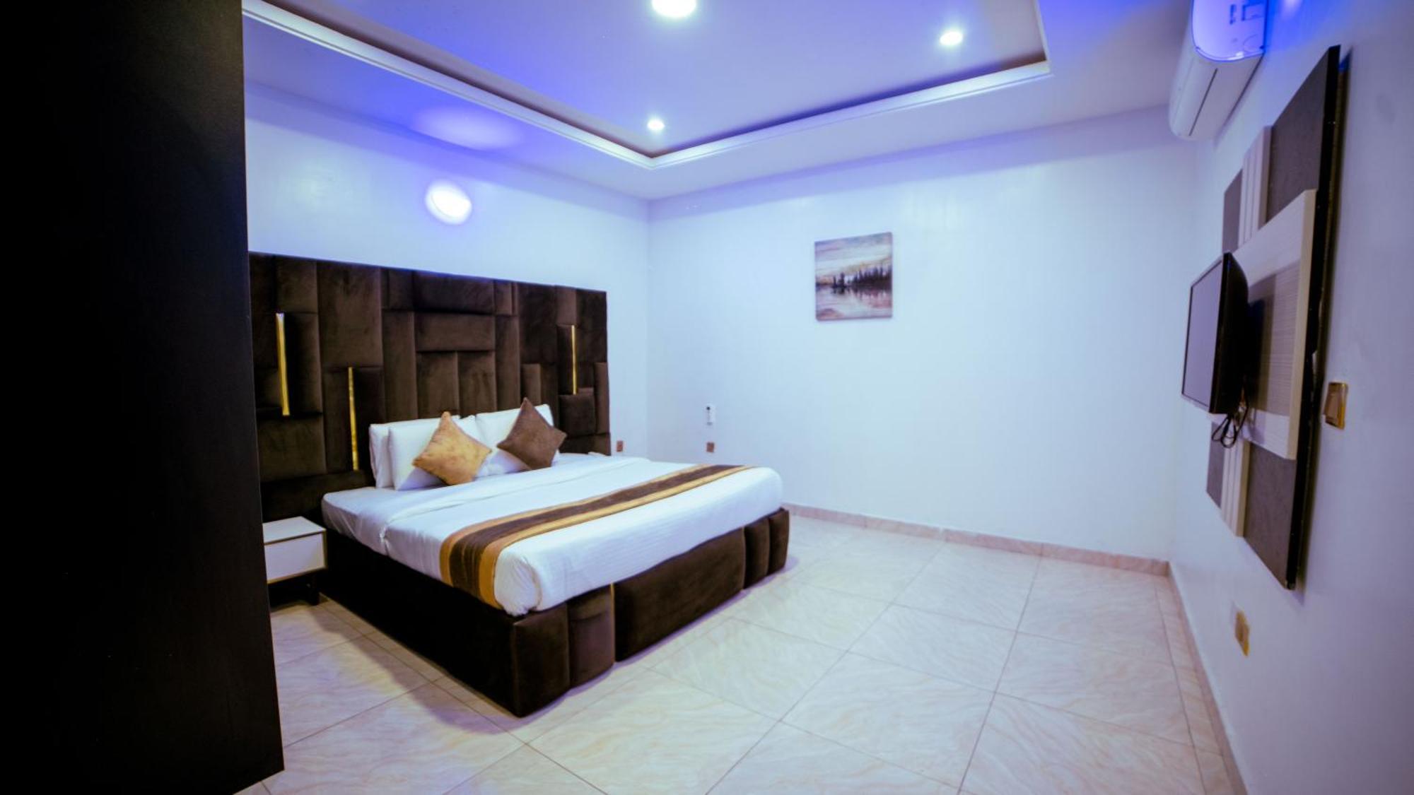 247 Luxury Hotel & Apartment Ajah Lekki Dış mekan fotoğraf