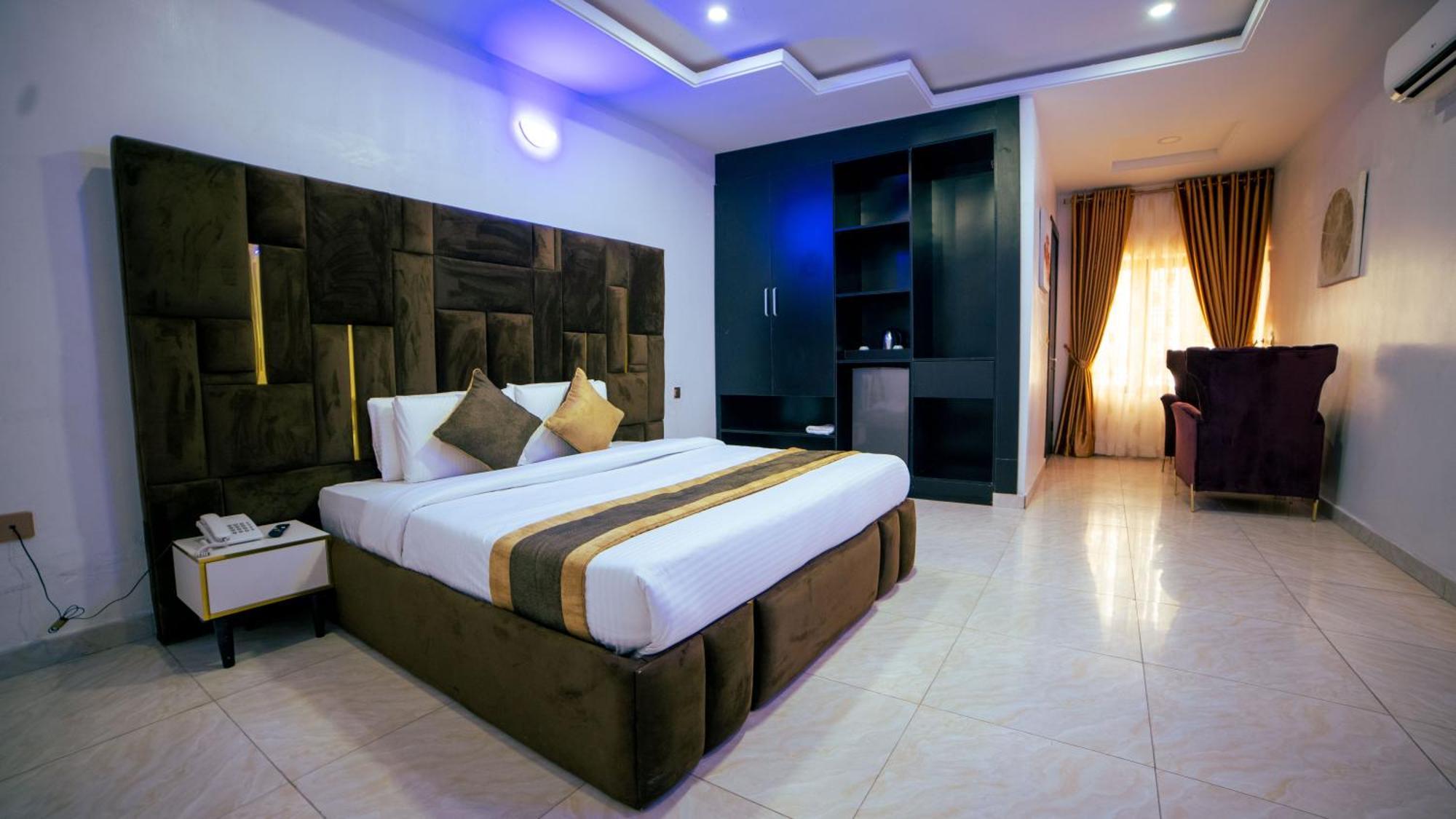 247 Luxury Hotel & Apartment Ajah Lekki Dış mekan fotoğraf